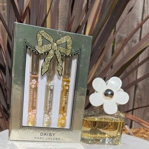 Marc Jacobs ‘DAISY’ Set